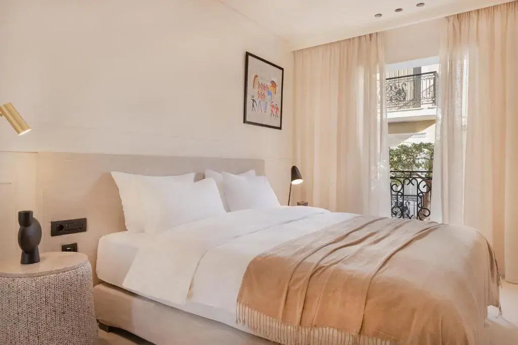 Deluxe Junior Suite