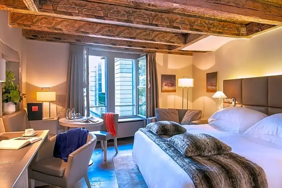 Prestige Suite