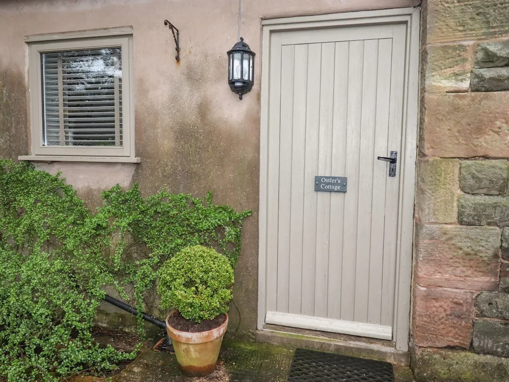 Lee House Cottage