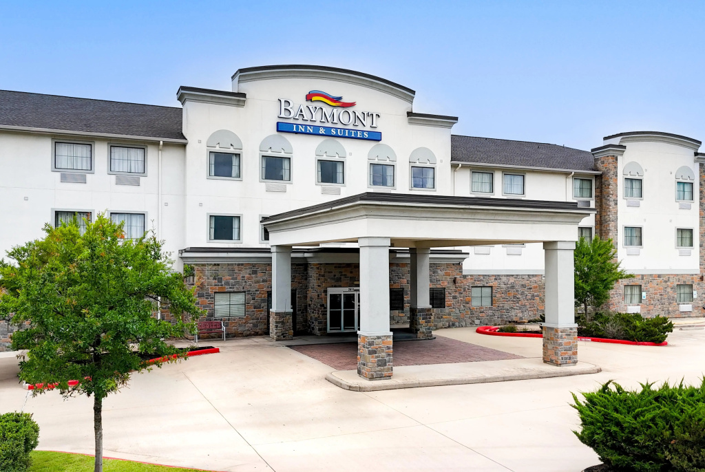 Baymont by Wyndham College Station