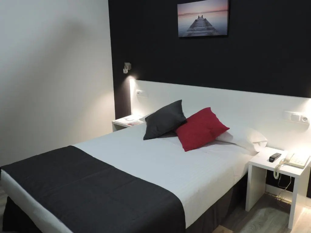 Economy Double room (full double bed)