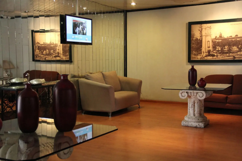 Hotel Parador Del Rio - Général
