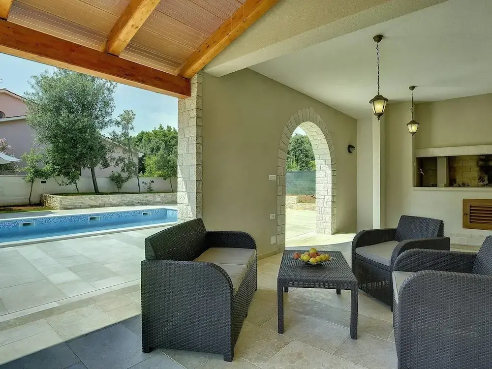 Detached Villa With Swimming Pool in the South of Istria Near the Sea