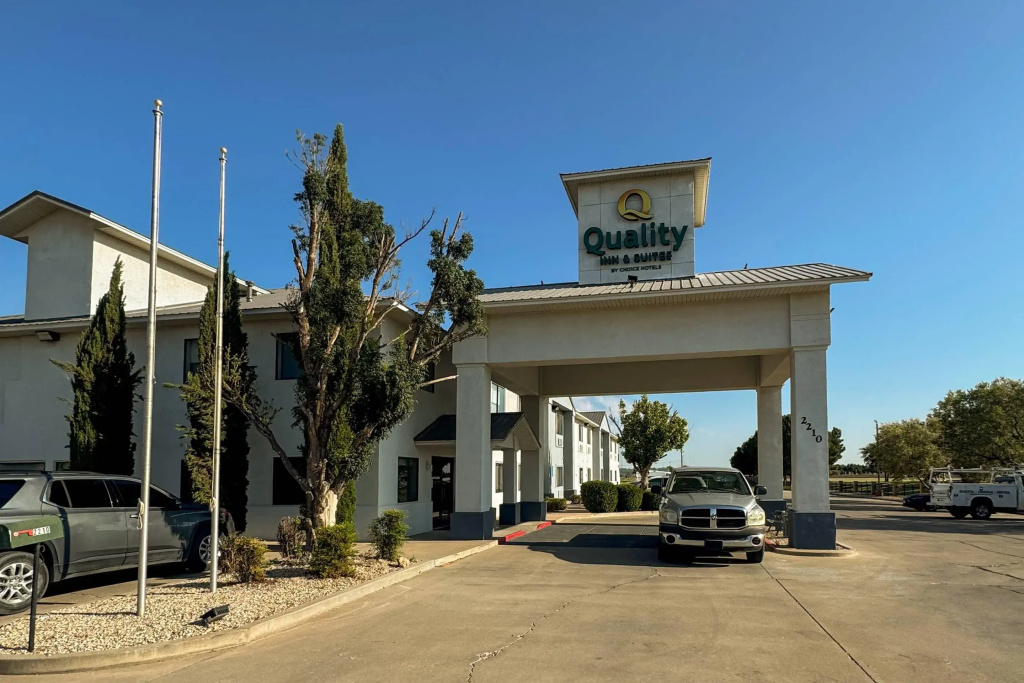 Quality Inn & Suites Artesia