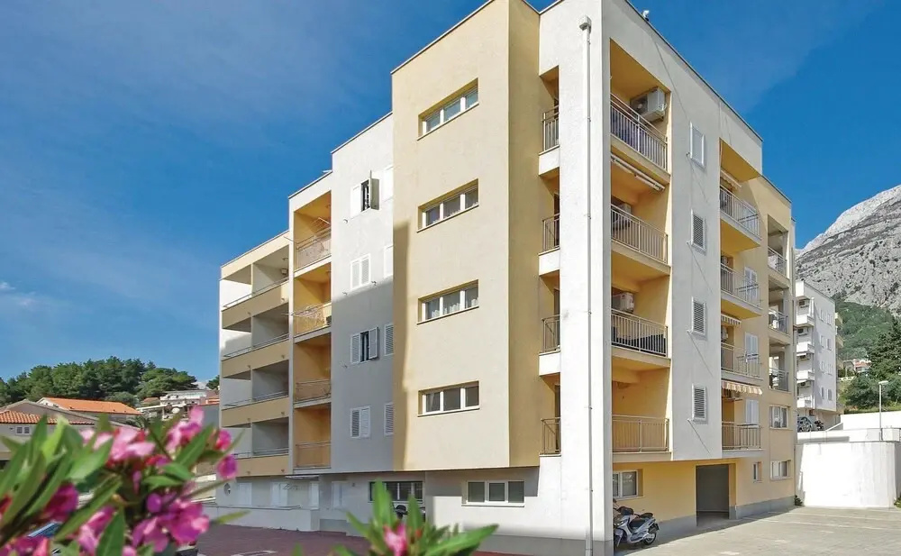 Stunning Home in Makarska With Wifi and 1 Bedrooms
