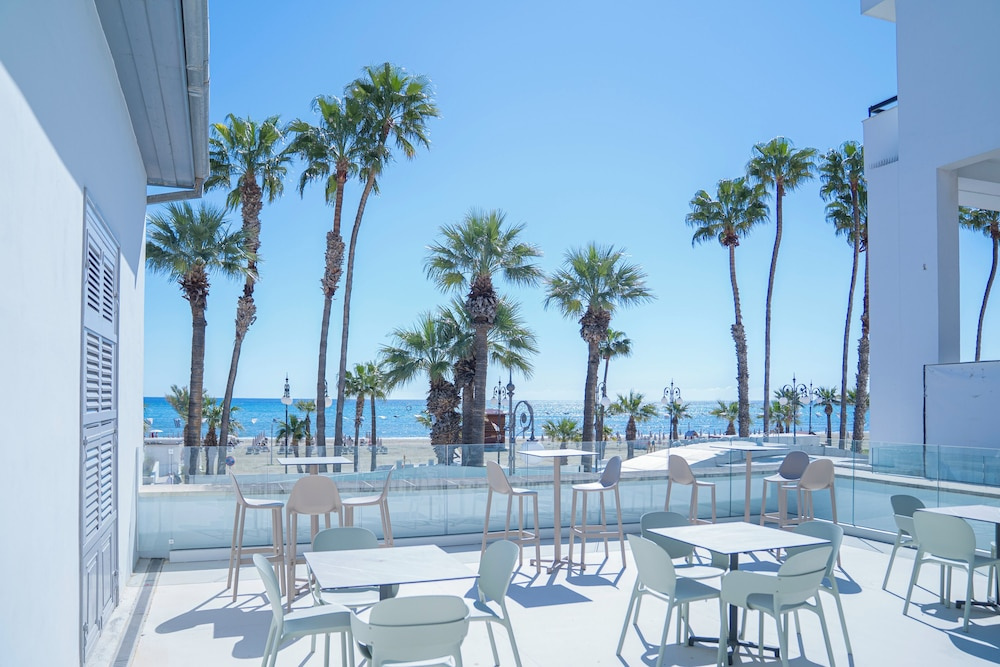Epos by the Sea