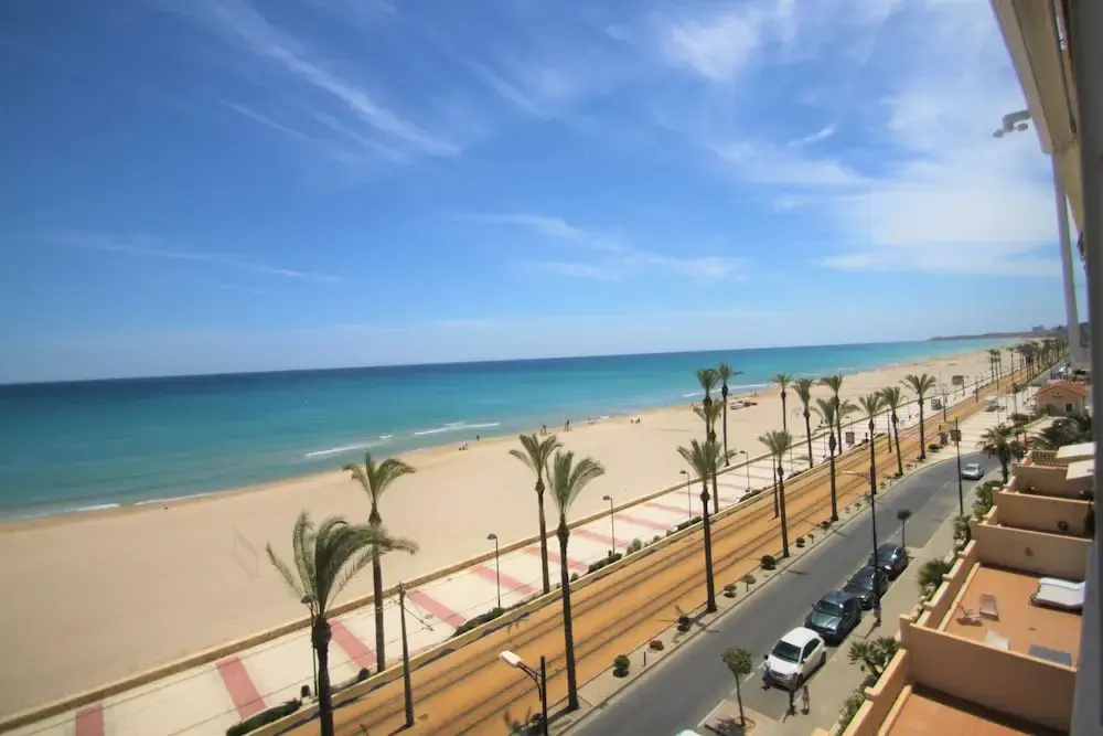 Beach & Waterfront