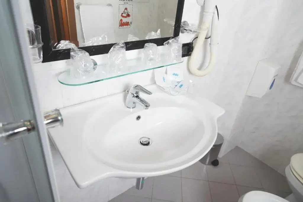 Hotel Ristorante Bixio - Chambres