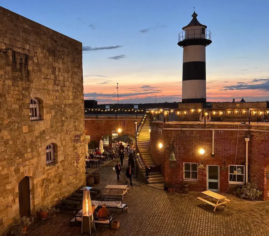 Top Floor Apartment in South Parade Pier