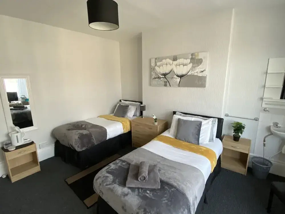 Economy Double room (twin beds)