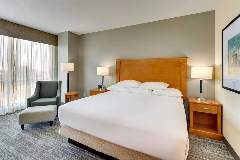 Drury Inn & Suites near Universal Orlando Resort - Chambres