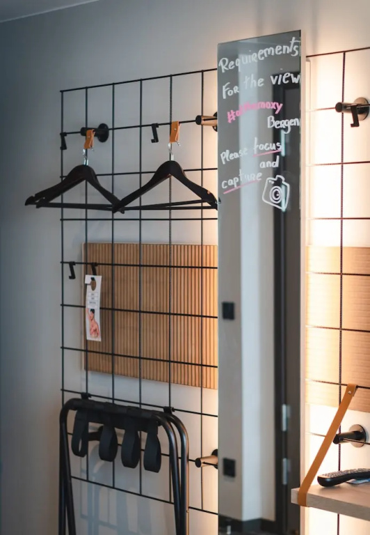 Moxy Bergen — 3
