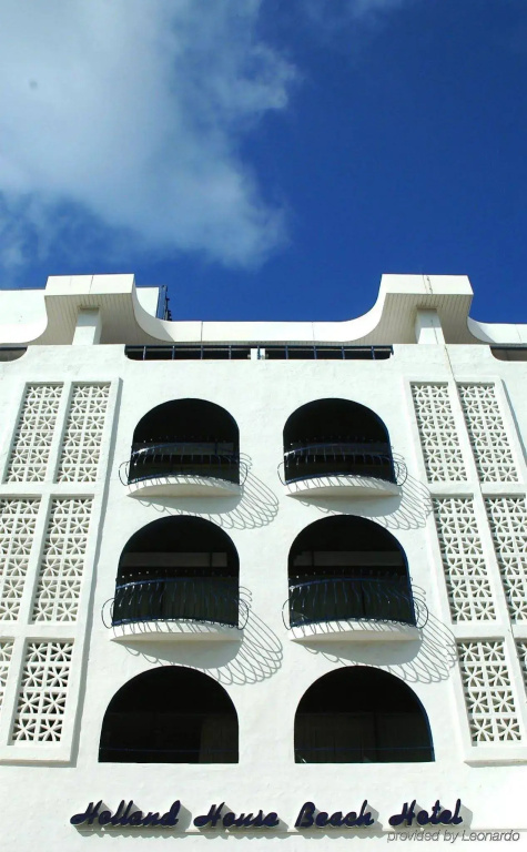 Holland House Beach Hotel