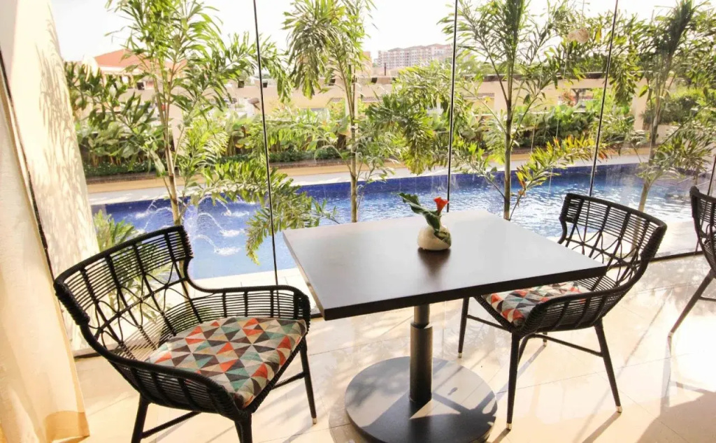 Balcony & Terrace