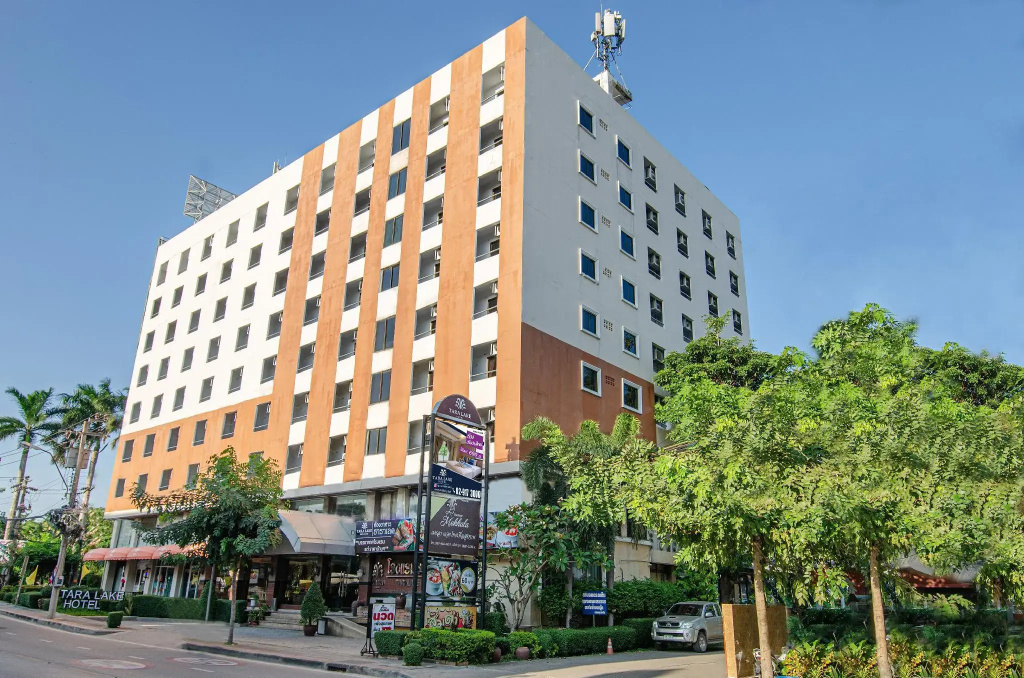 Tara Lake Hotel — фото