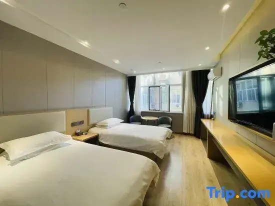 Madrigal hotel 60