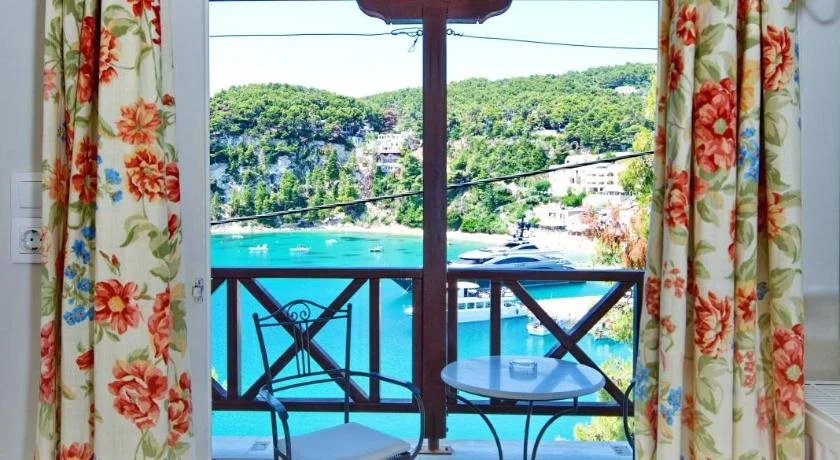 Beach & Waterfront