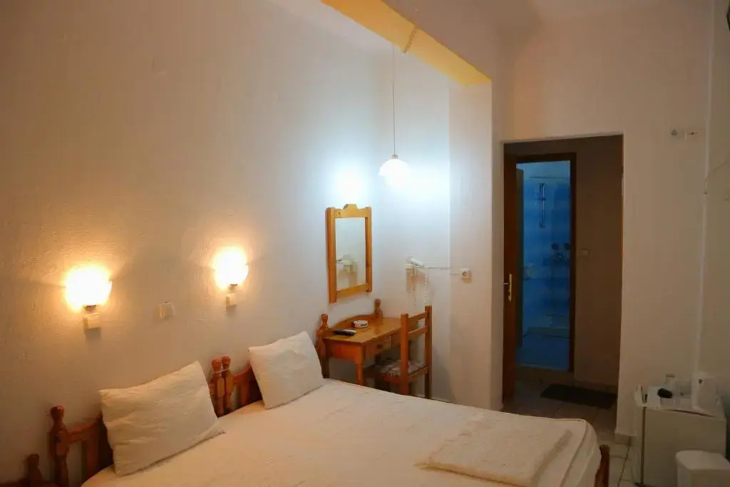 Economy Double room (full double bed)