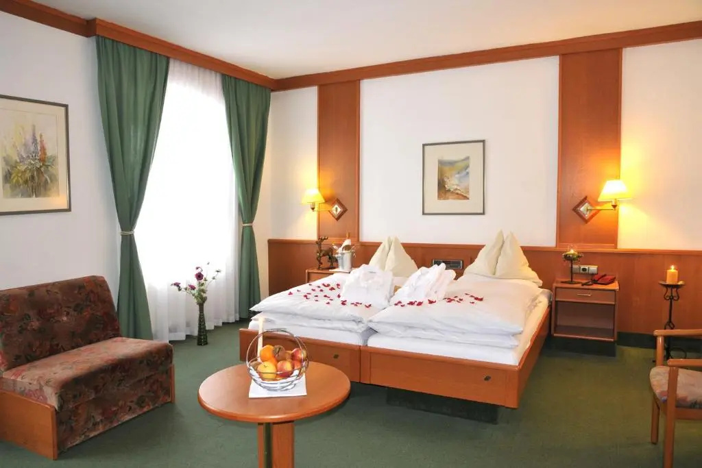 Hotel Zum goldenen Hirschen - Chambres