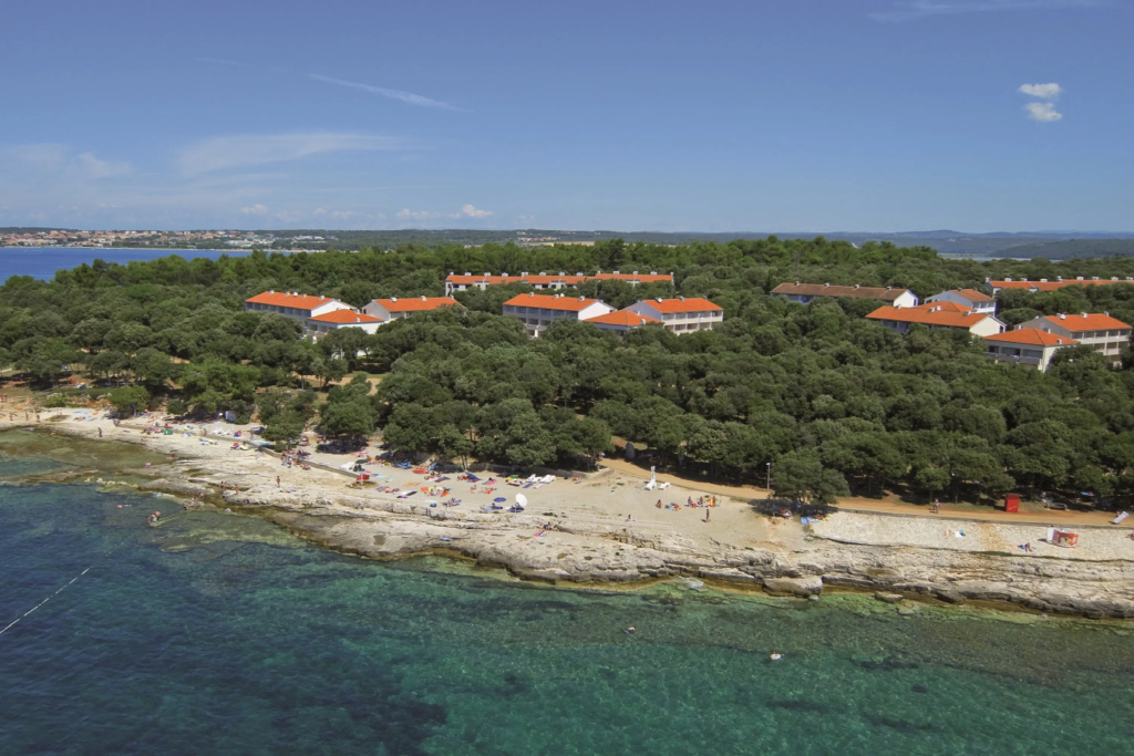 Beach & Waterfront