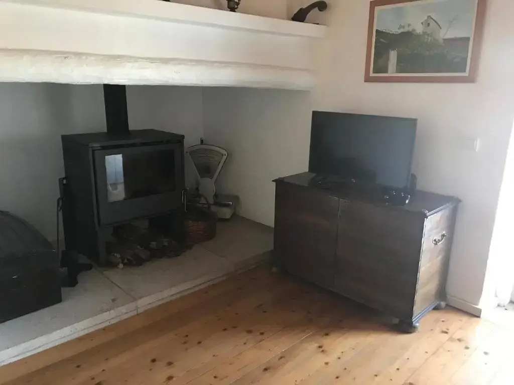 4 Bedrooms Villa
