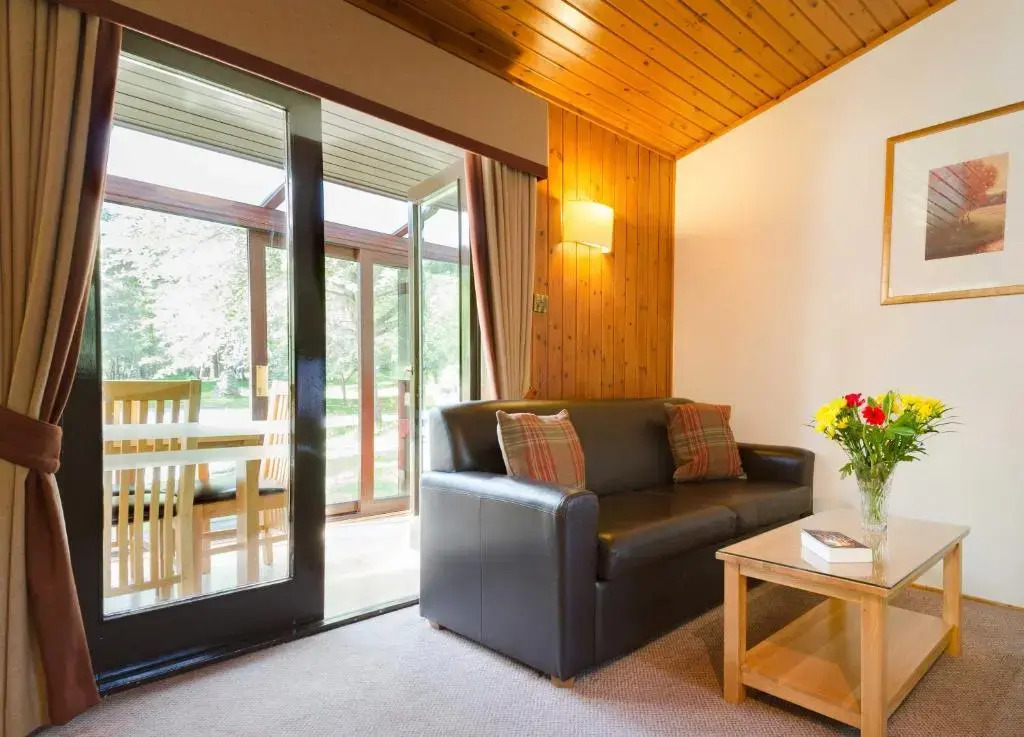 2 Bedrooms Chalet twin beds