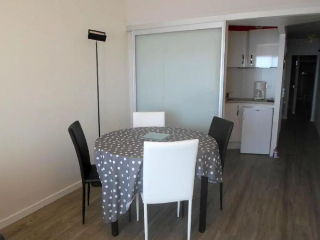Appartement Les Sables-d'Olonne, 2 pièces, 4 personnes - FR-1-197-132