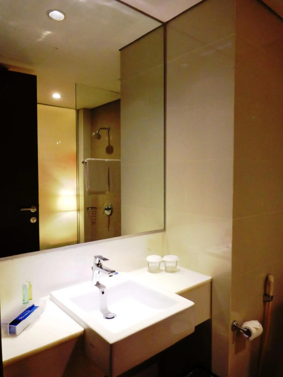 Soll Marina Hotel Serpong - фото 40