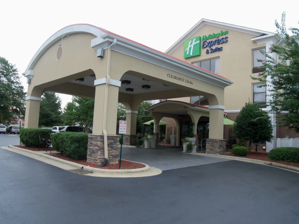 Holiday Inn Express Hotel & Suites SANFORD by IHG