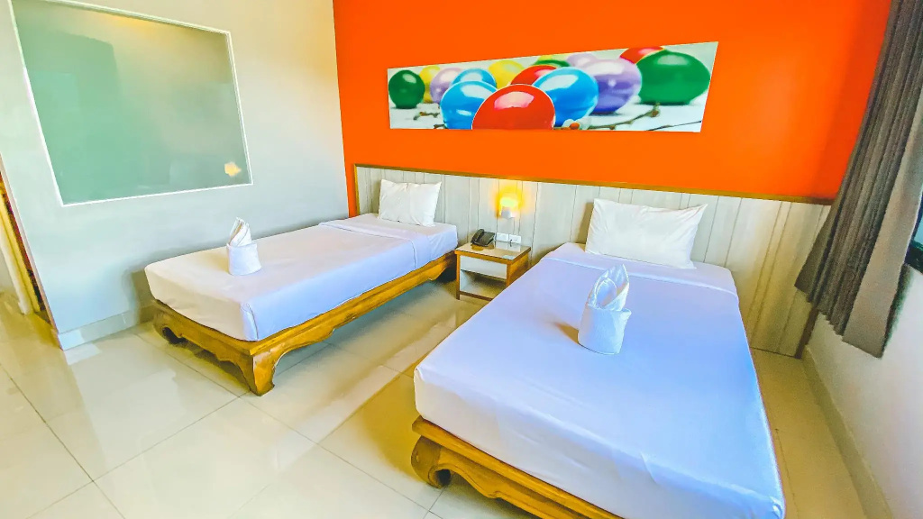 Economy room