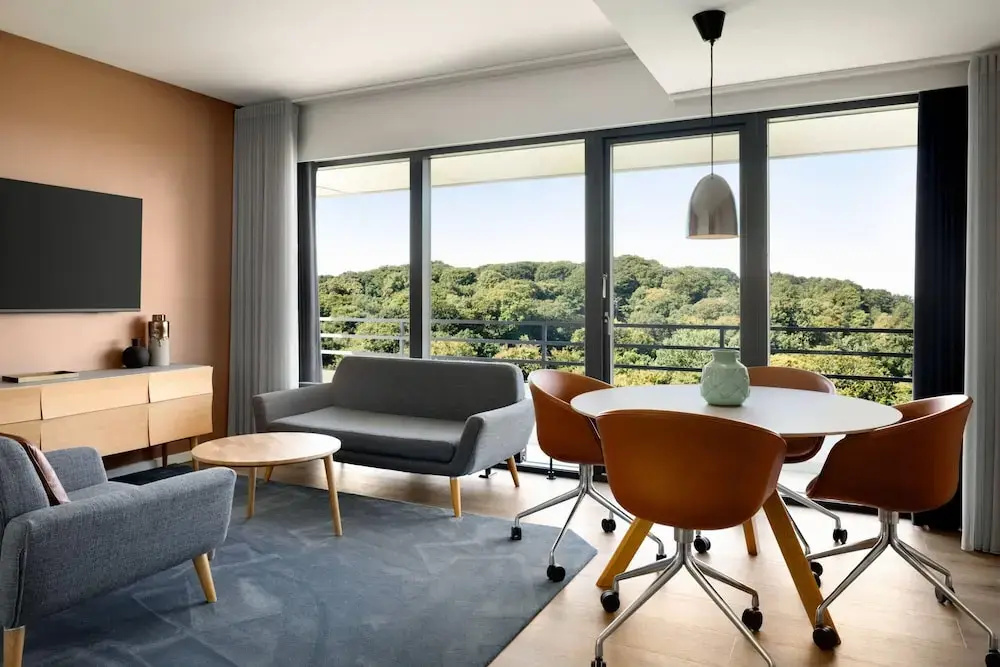 Double Suite (twin beds)