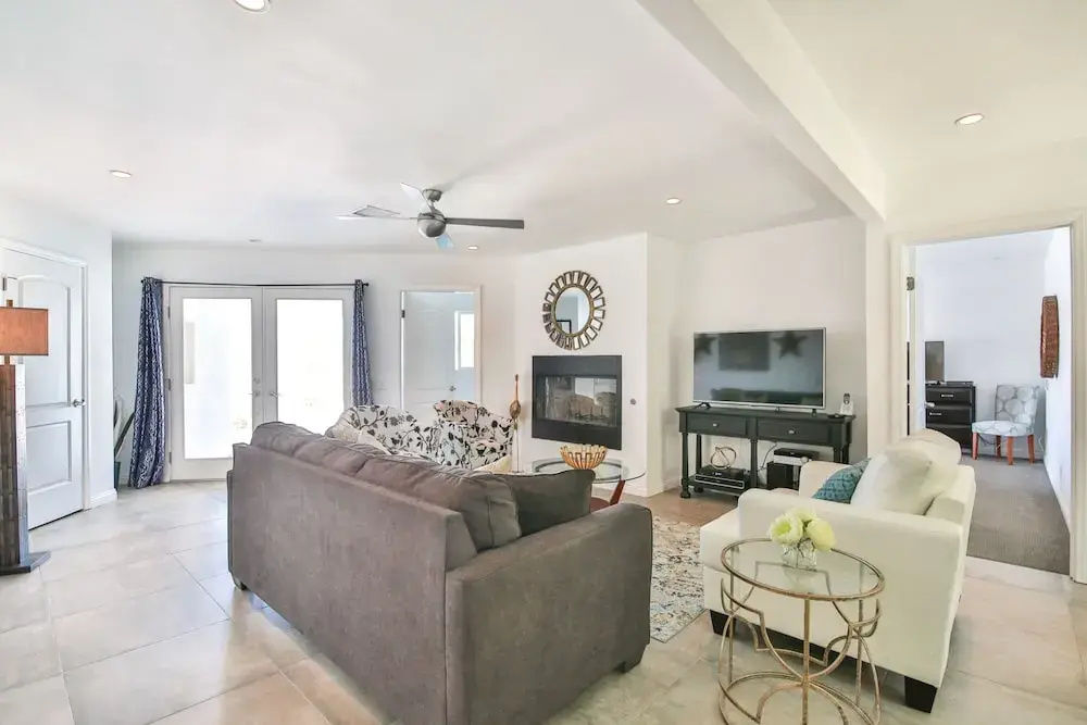 Palm Springs Villa- Three Bedroom Home