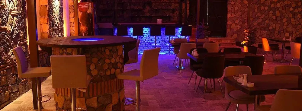 Food & Beverage