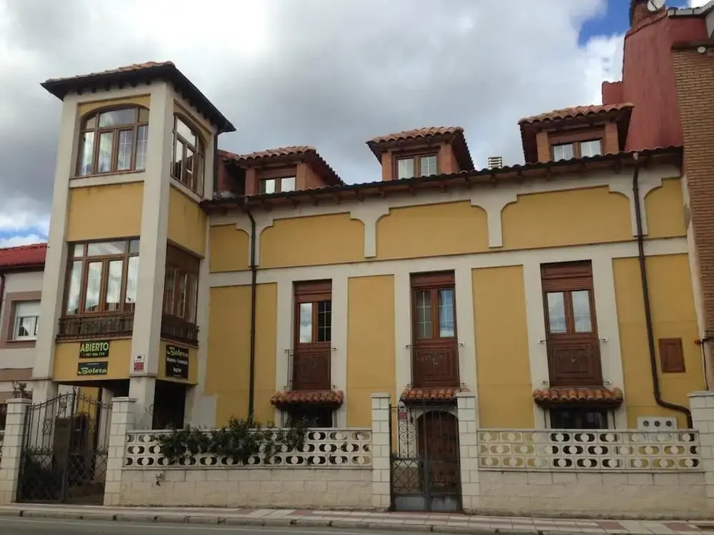 Apartment With 3 Bedrooms in San Andrés del Rabanedo, With Enclosed Garden and Wifi