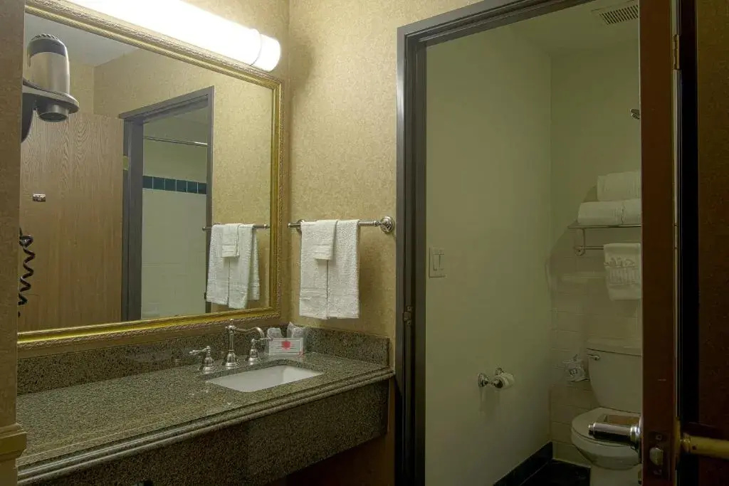 Azure Hotel & Suites, Trademark Collection by Wyndham - Chambres