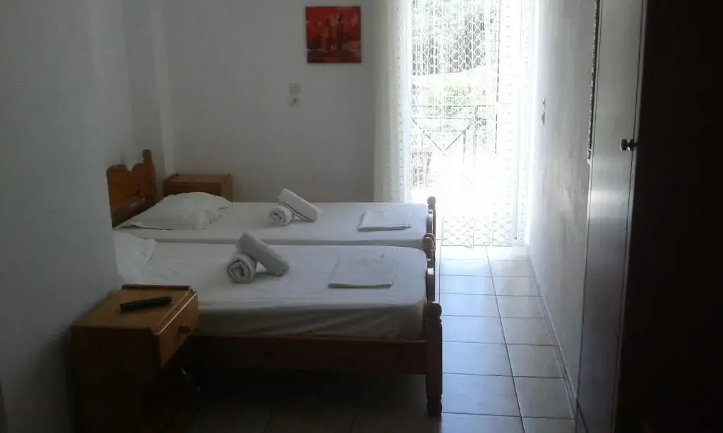 Economy room