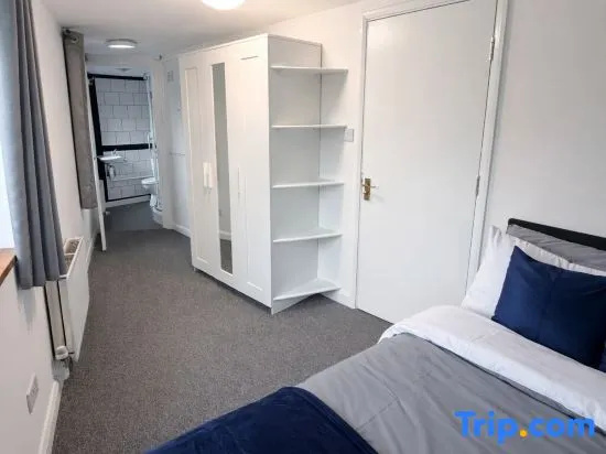 Cosy 2-BR House •2 ensuite • Uni & Hospital nearby