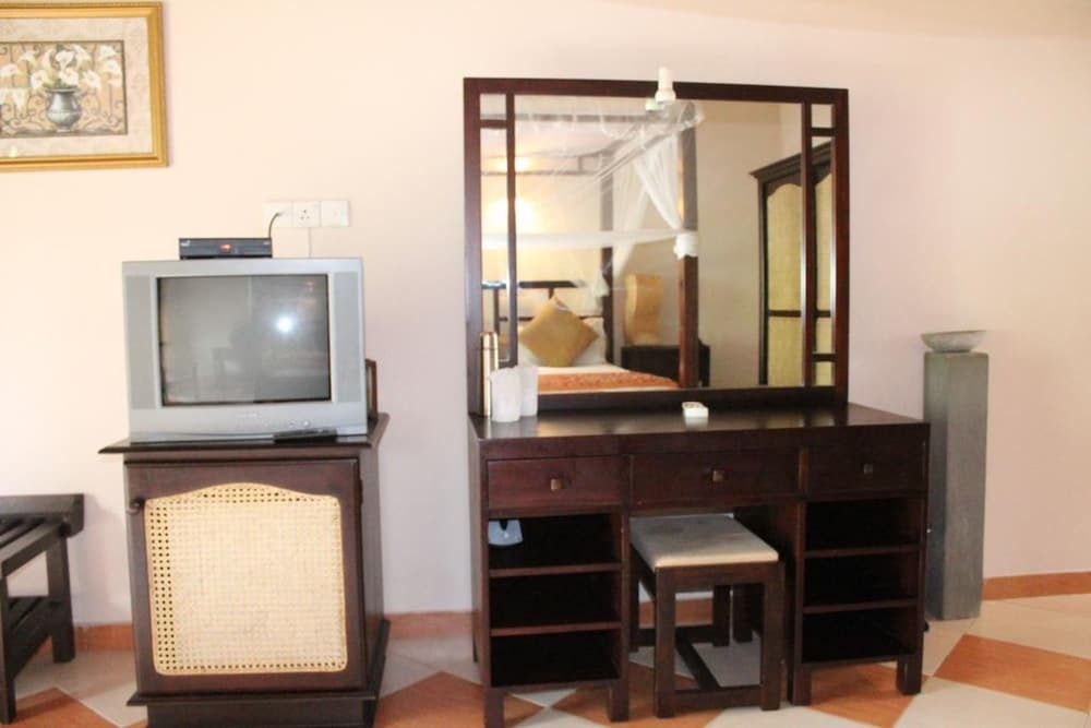 Hotel Bentota Village