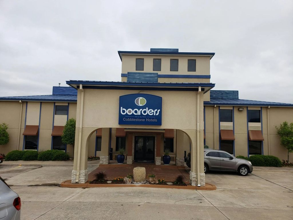 Baymont by Wyndham Ardmore I-35
