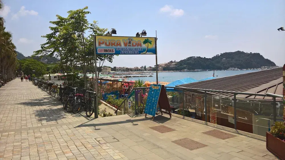 Beach & Waterfront