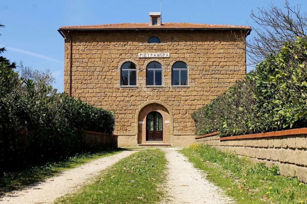 Charming 5-bed Villa in Pitigliano Tuscany