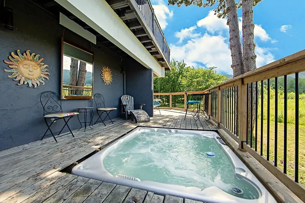 Rustic 5BR Escape  Sauna Hot Tub - фото 18