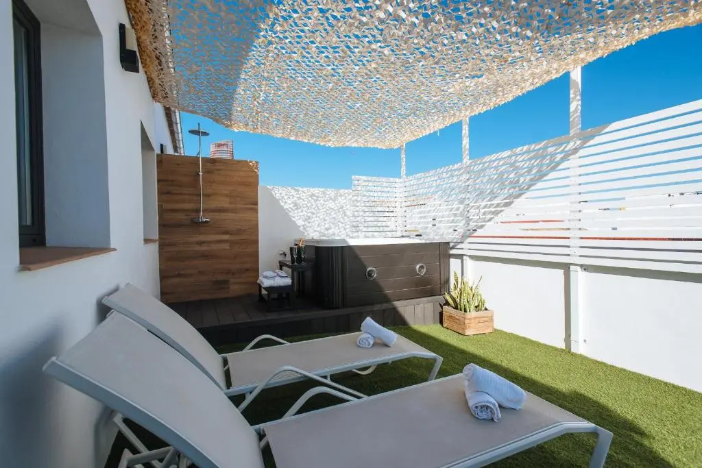 Lola de Triana Apartments