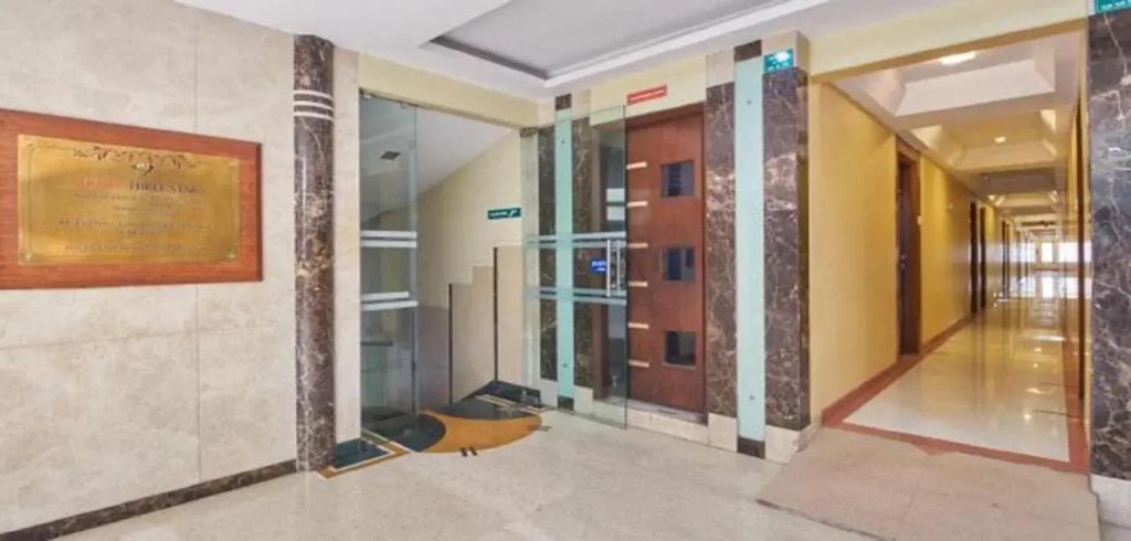 Lobby & Reception