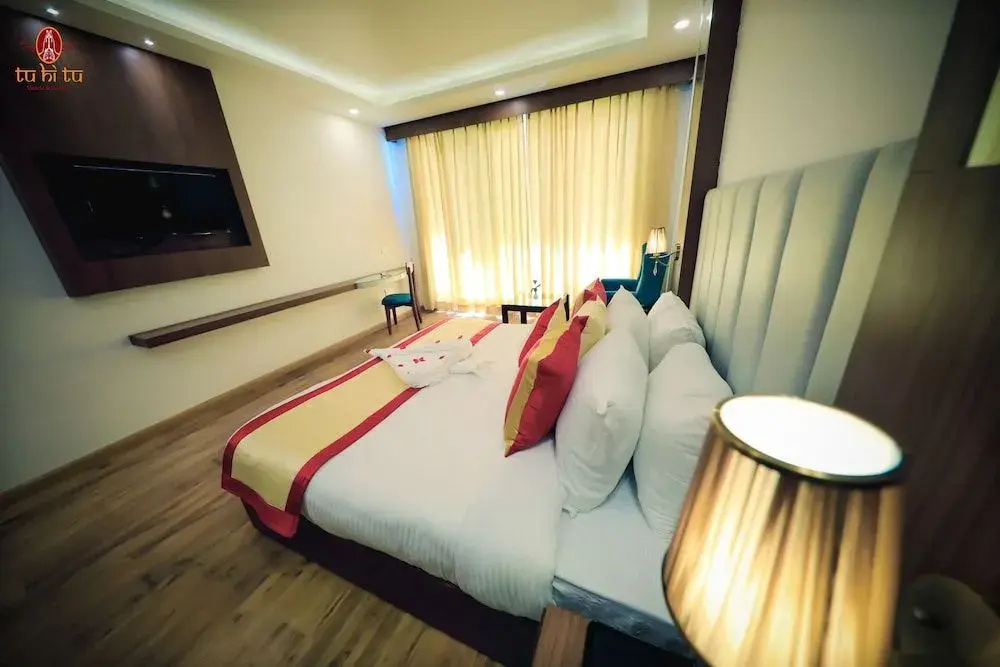 The Laurent and Banon Resorts