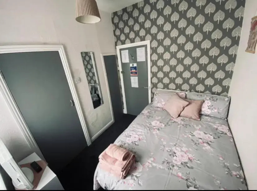 Standard Double room (full double bed)