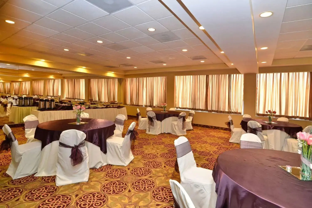 Holiday Inn Express And Suites Washington Dc Noma by IHG - Général