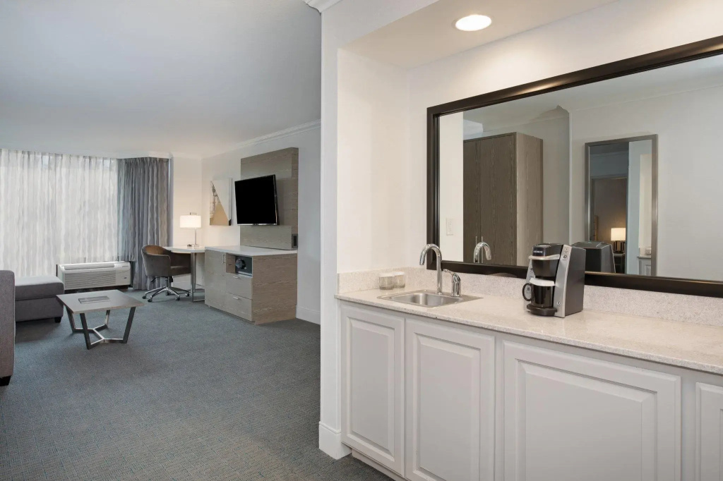 Crowne Plaza Costa Mesa Orange County by IHG - Chambres