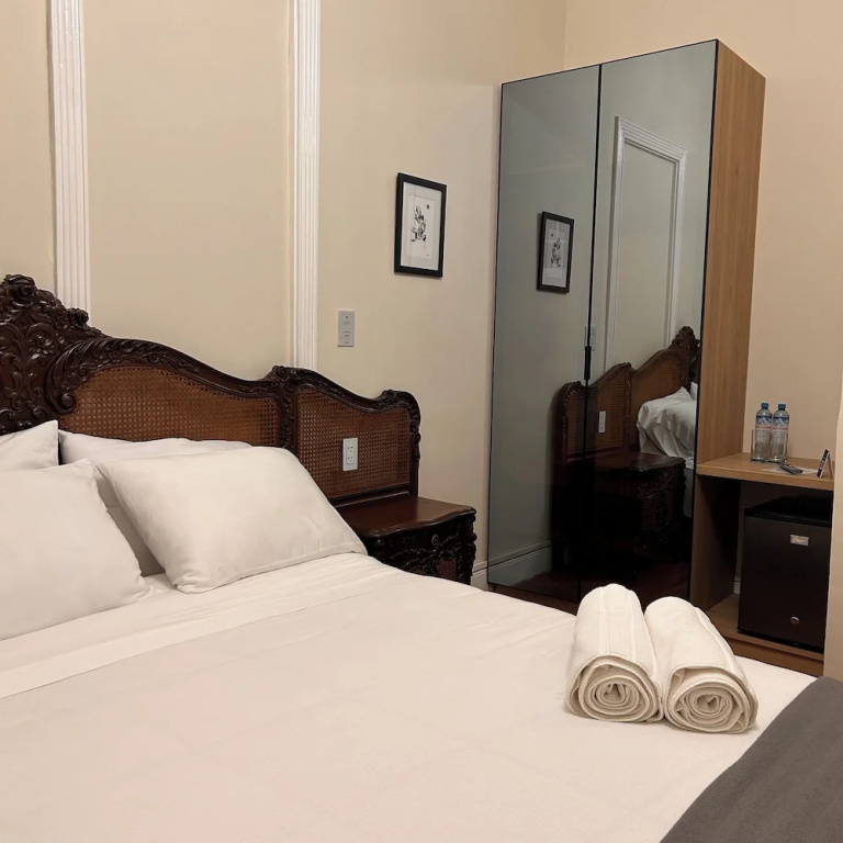 Comfort room