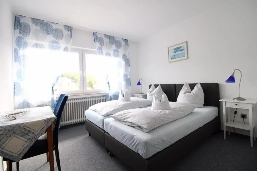 Frühstückspension Zur Krone - Chambres
